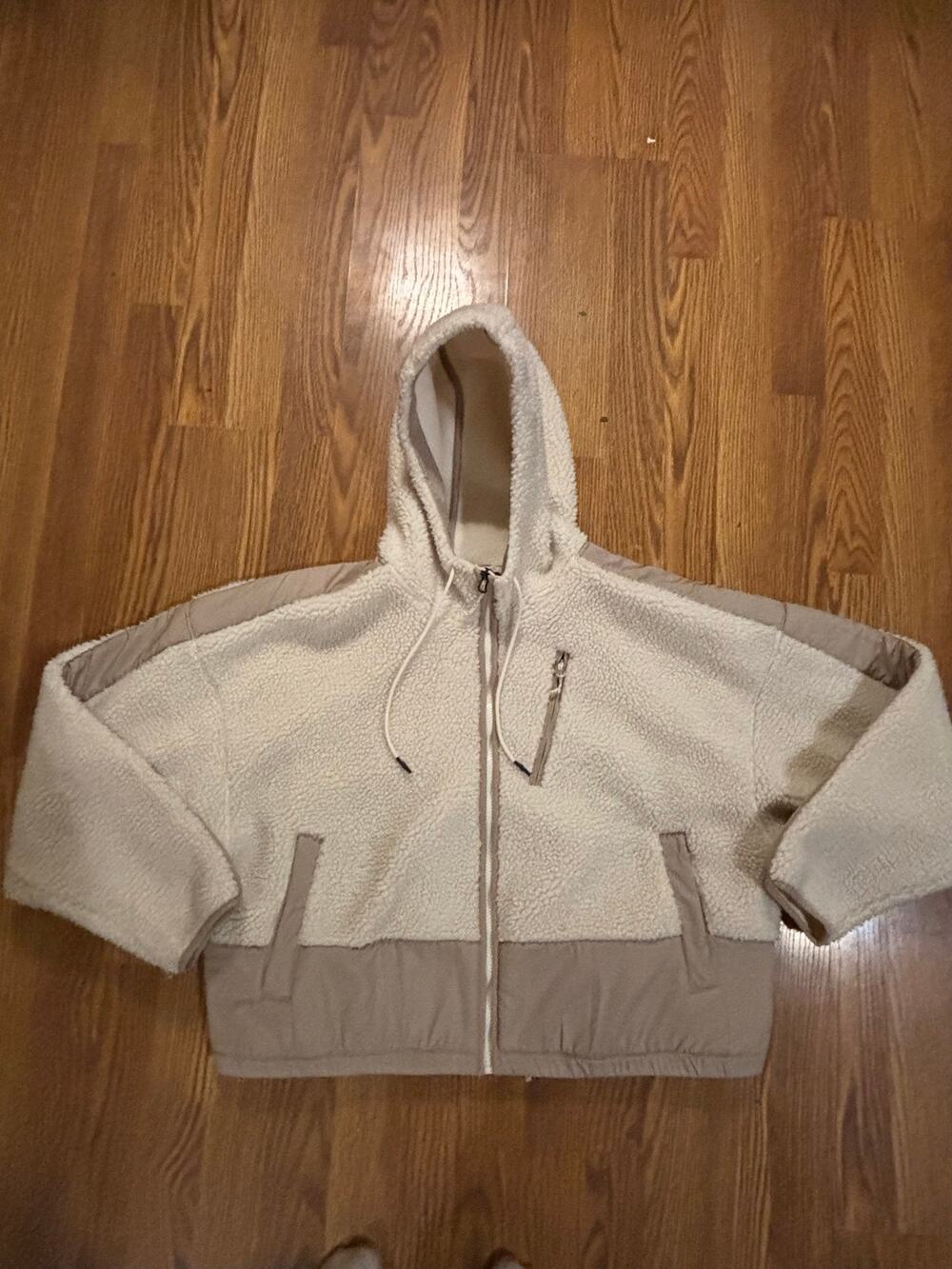 Alpine Design Cream Sherpa Fleece Full Zip Hooded Cozy Fall/ Winter Sweatshirt